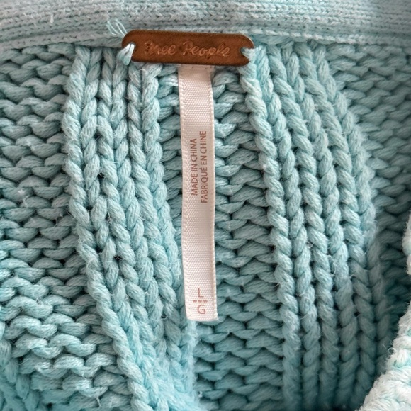 Free People Sweetheart Chunky Knit Mock Neck Oversized Sweater (L) - Picture 3 of 6